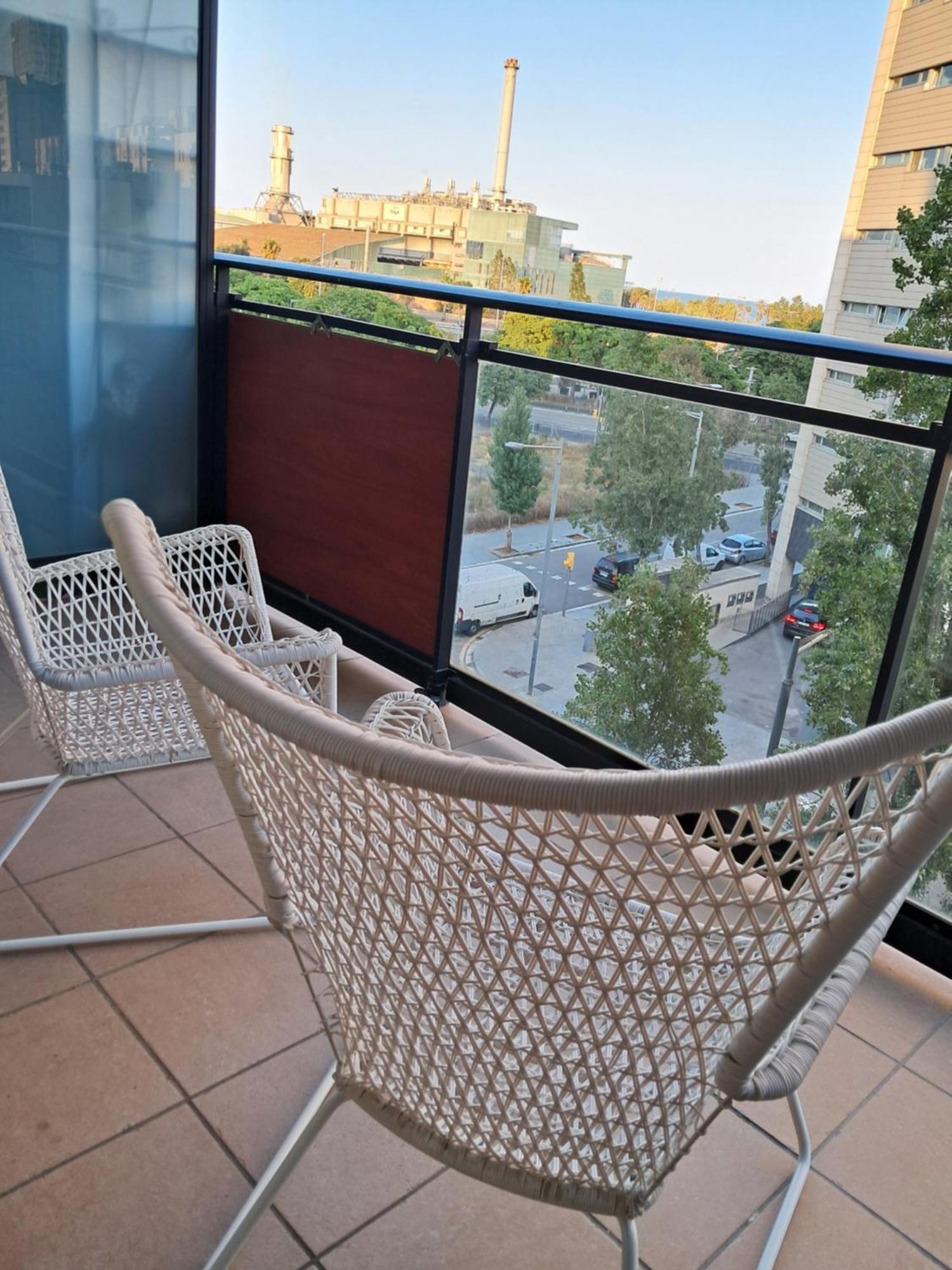 סנט אדריה דה בסוס Modern Apartment, With Parking, Close To The Beach!! חדר תמונה